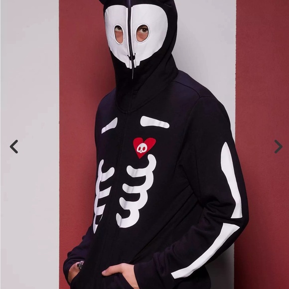 🧿NWT☠️SKELETON 👻 SKULL🦴BONES 🐈⬛💀FACE MASK HOODED ZIP UP 🕸️FACE🕷️JACKET🦇Large - Picture 9 of 10